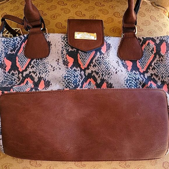 Call It Spring purse - Picture 9 of 12